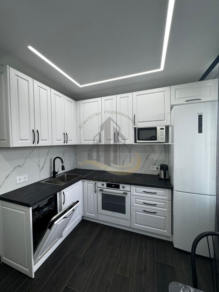 Аренда 2-комнатной квартиры, Старый Оскол, Восточный мкр,  14