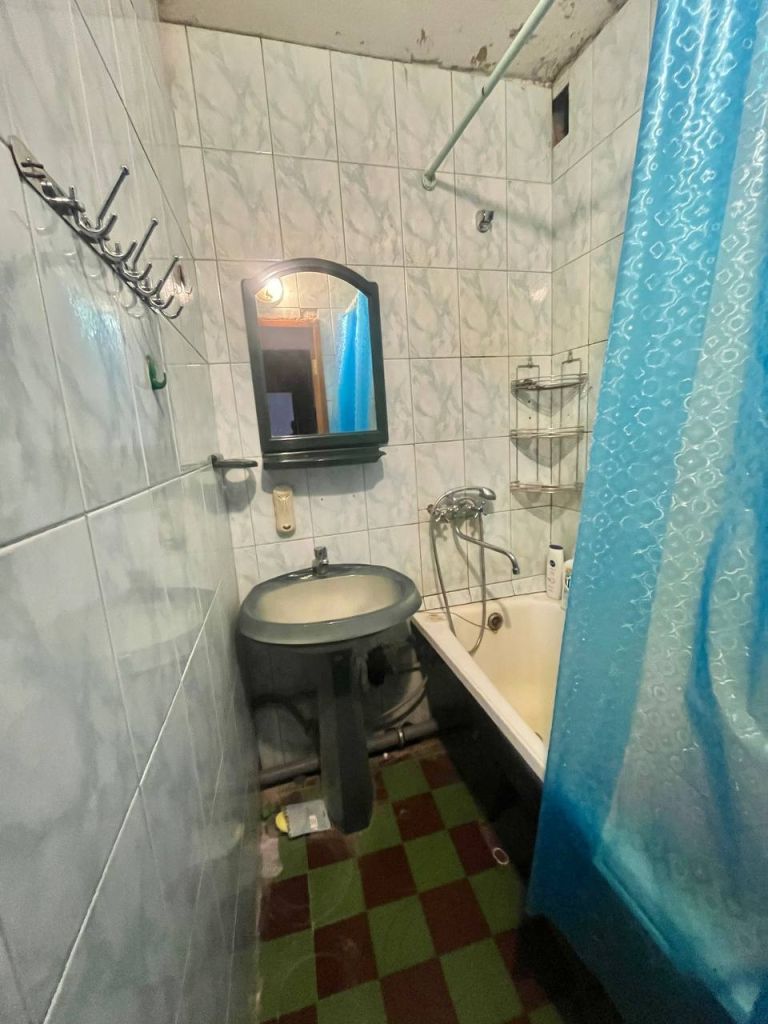 Продажа 2-комнатной квартиры, Нижний Новгород, Кораблестроителей пр-кт,  18