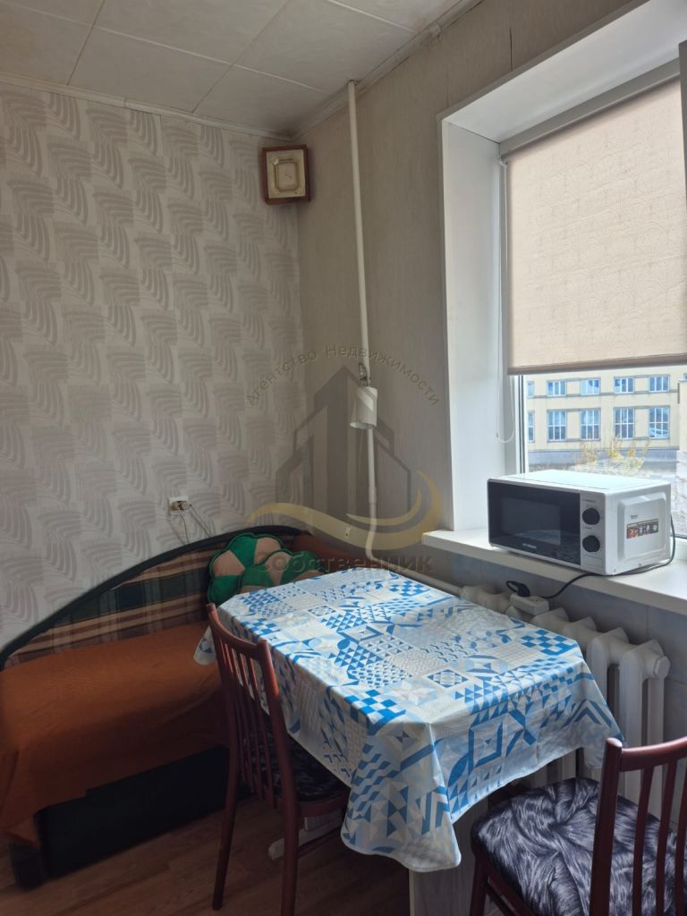 Аренда 1-комнатной квартиры, Губкин, Королева ул,  26