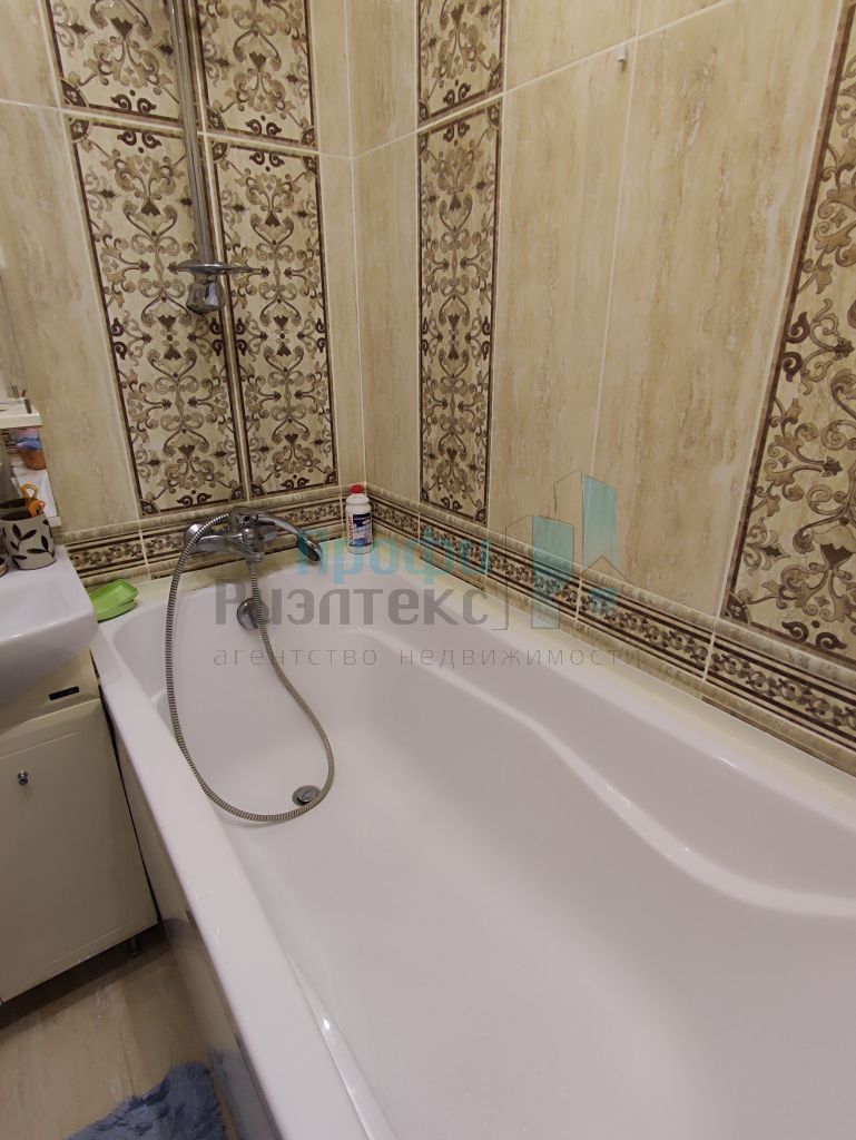 Аренда 1-комнатной квартиры, Нижний Новгород, Спутника ул,  42 