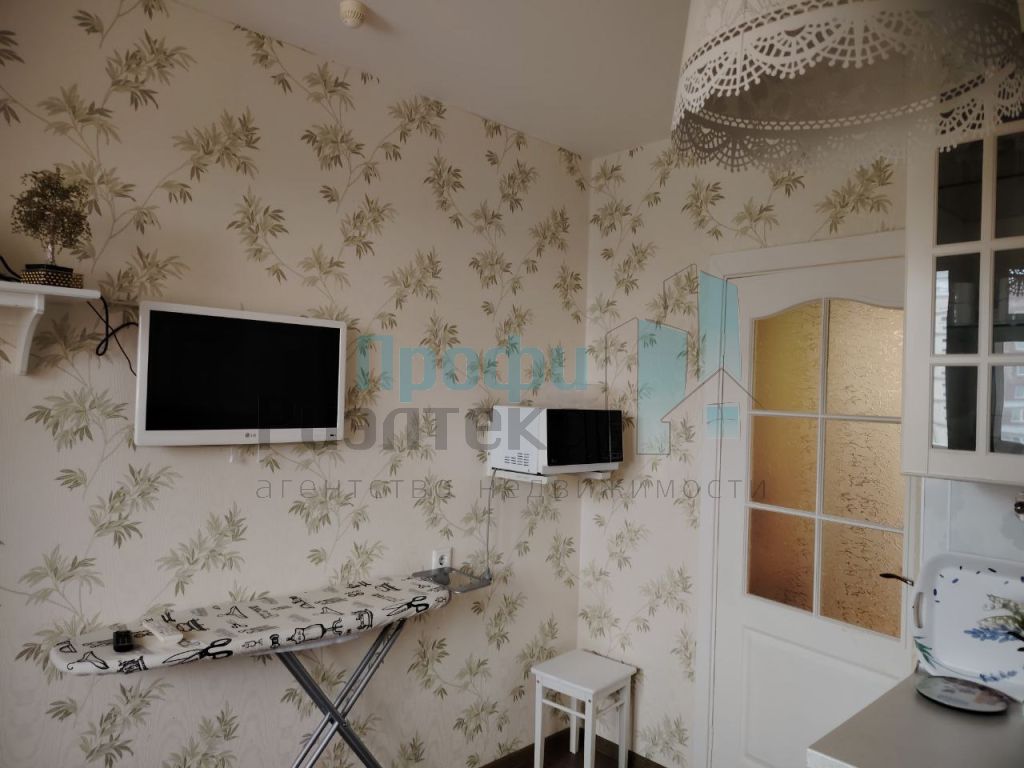 Аренда 1-комнатной квартиры, Нижний Новгород, Спутника ул,  42 