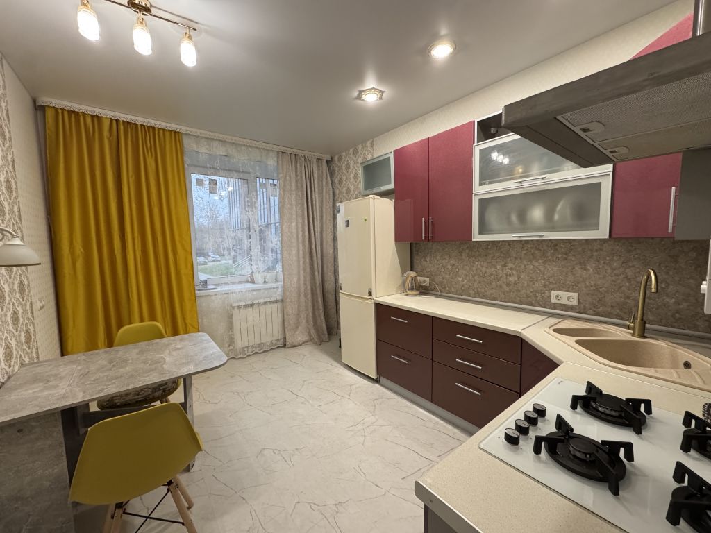 Продажа 2-комнатной квартиры, Кострома, Профсоюзная ул,  8а