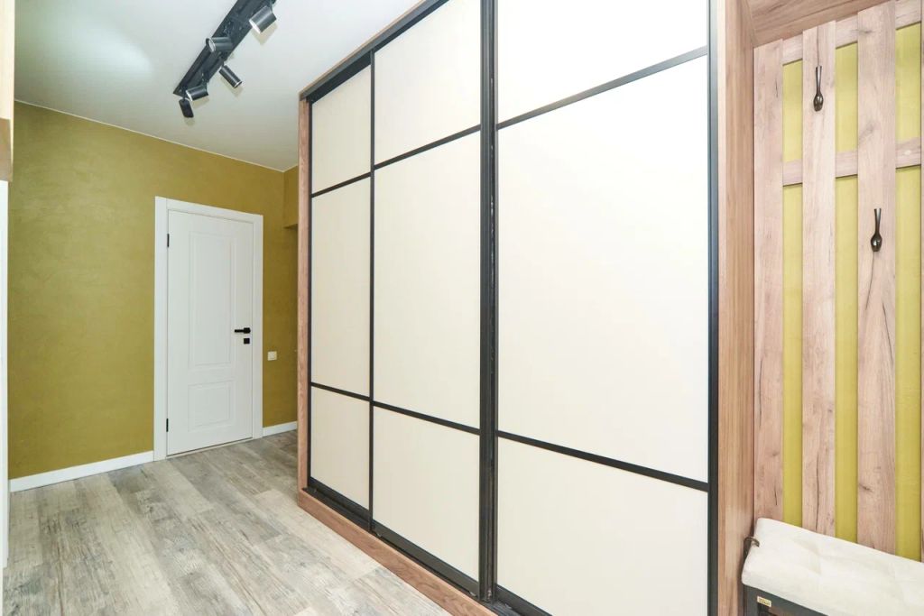 Продажа 2-комнатной квартиры, Ярославль, Авиаторов пр-кт,  11