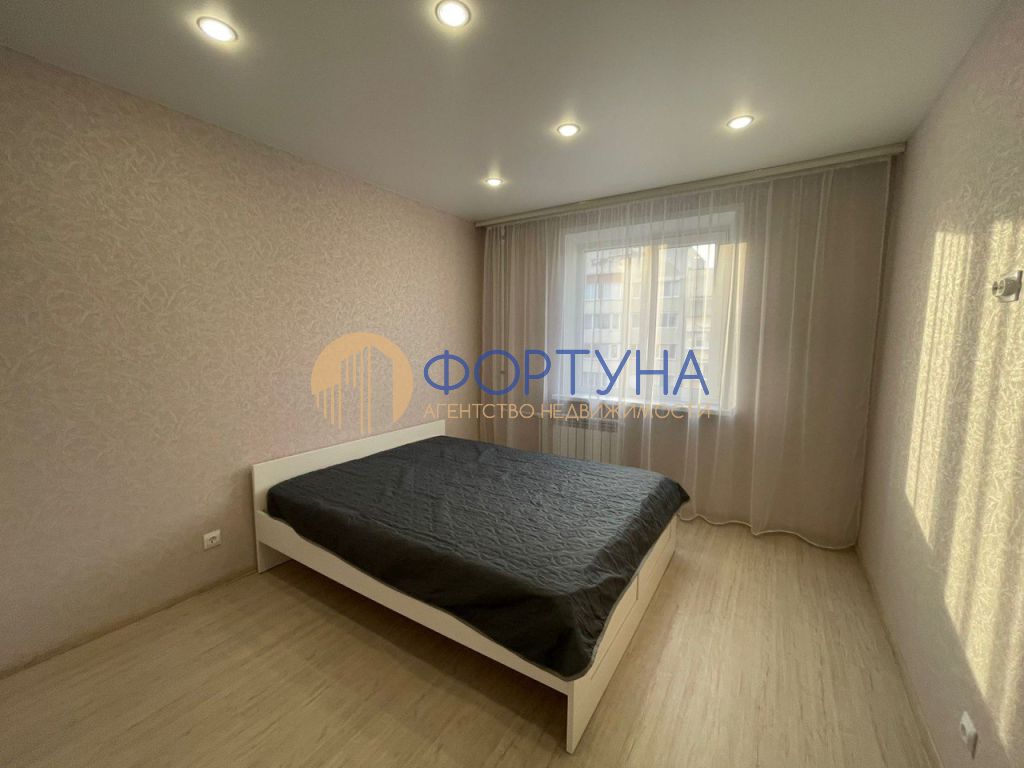 Продажа 2-комнатной квартиры, Белгород, Буденного ул,  12