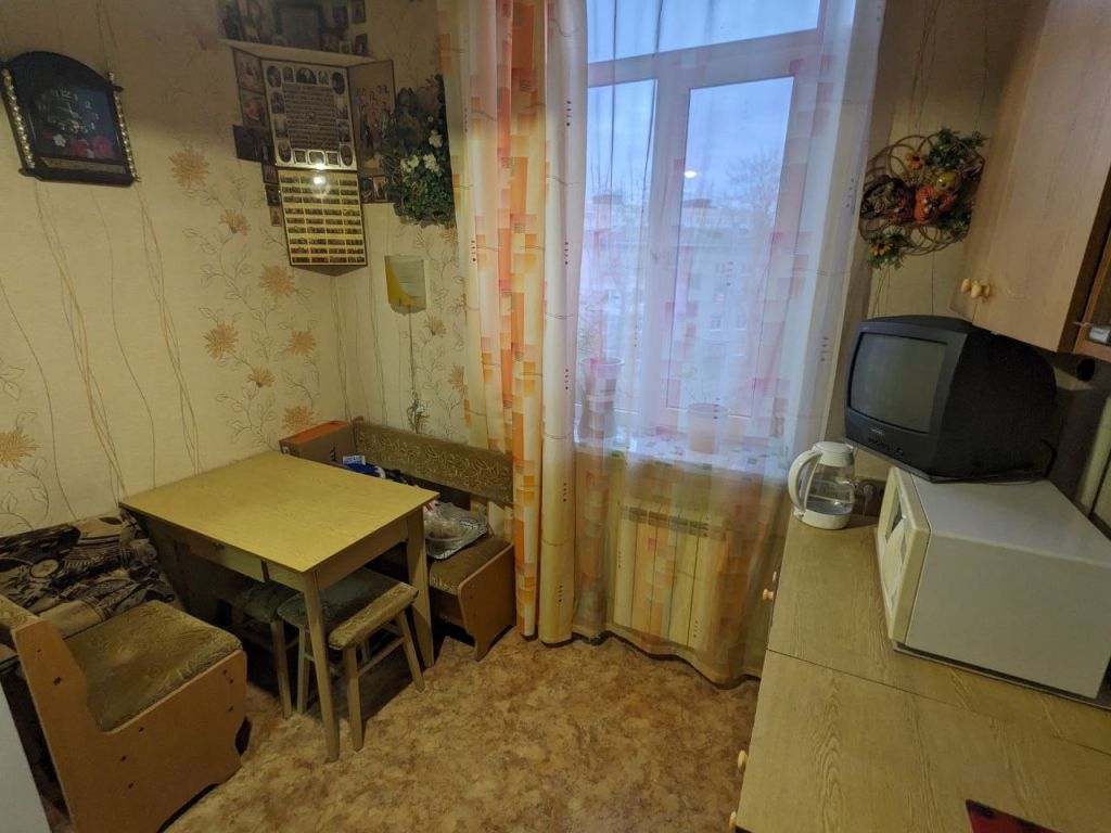 Продажа 2-комнатной квартиры, Нижний Новгород, Гагарина пр-кт,  110