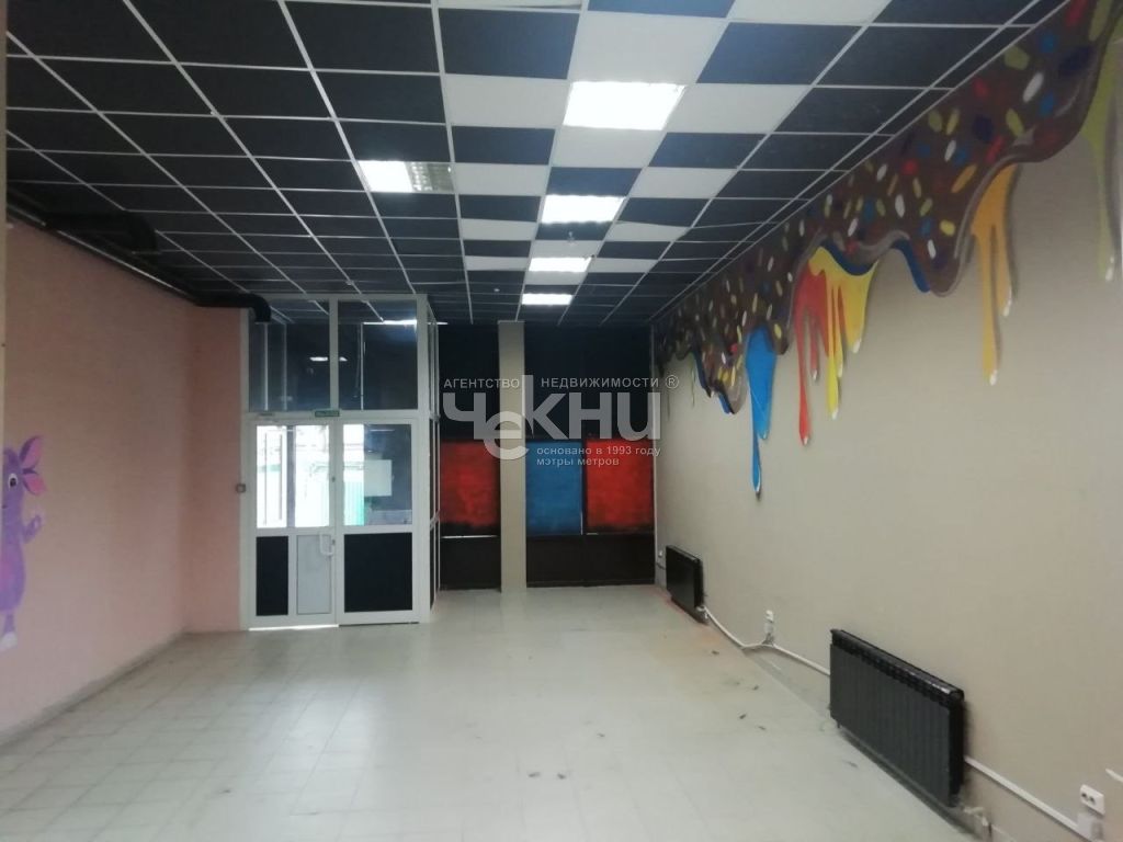 Продажа коммерческой недвижимости, 400м <sup>2</sup>, Кулебаки, Разина ул,  61