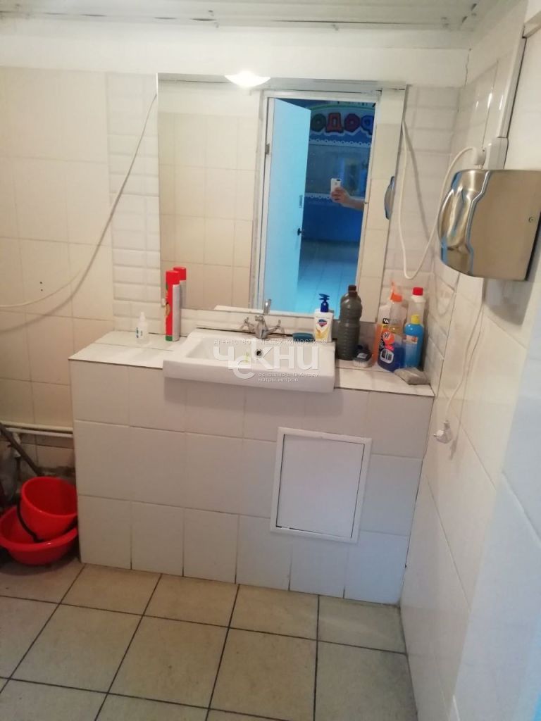 Продажа коммерческой недвижимости, 400м <sup>2</sup>, Кулебаки, Разина ул,  61