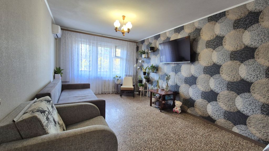 Продажа 2-комнатной квартиры, Саратов, Волгоградская ул,  12