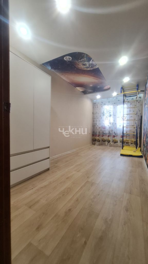 Аренда 3-комнатной квартиры, Нижний Новгород, Маршала Голованова ул,  39