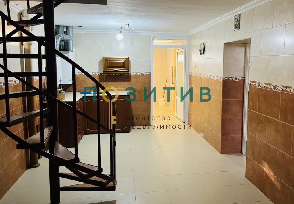 Продажа дома, 210м <sup>2</sup>, 6 сот., Ессентуки, Объездная ул,  11