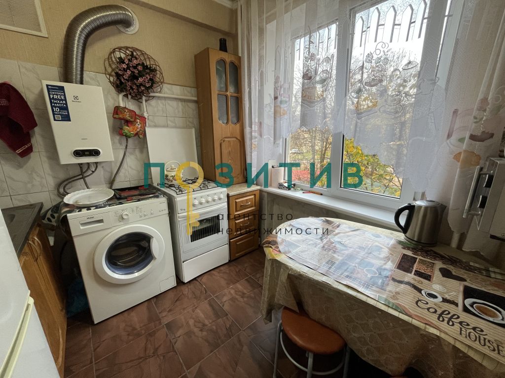 Продажа 1-комнатной квартиры, Ессентуки, Октябрьская ул,  421