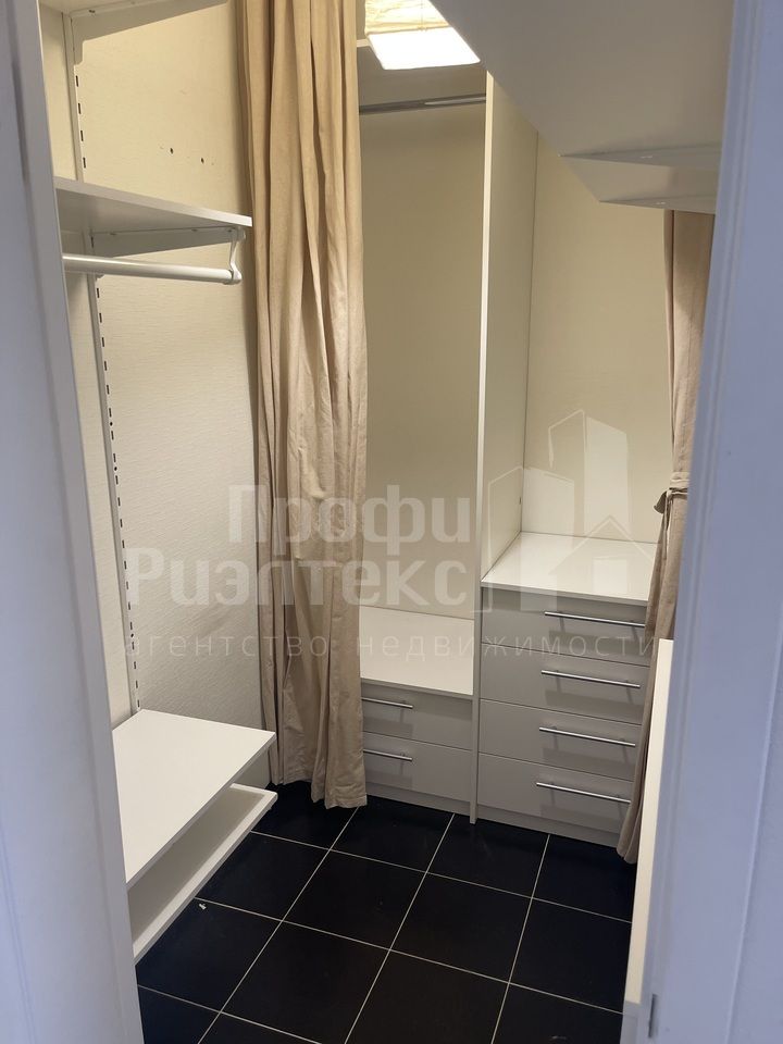 Продажа 1-комнатной квартиры, Нижний Новгород, Волжская наб,  8 к1