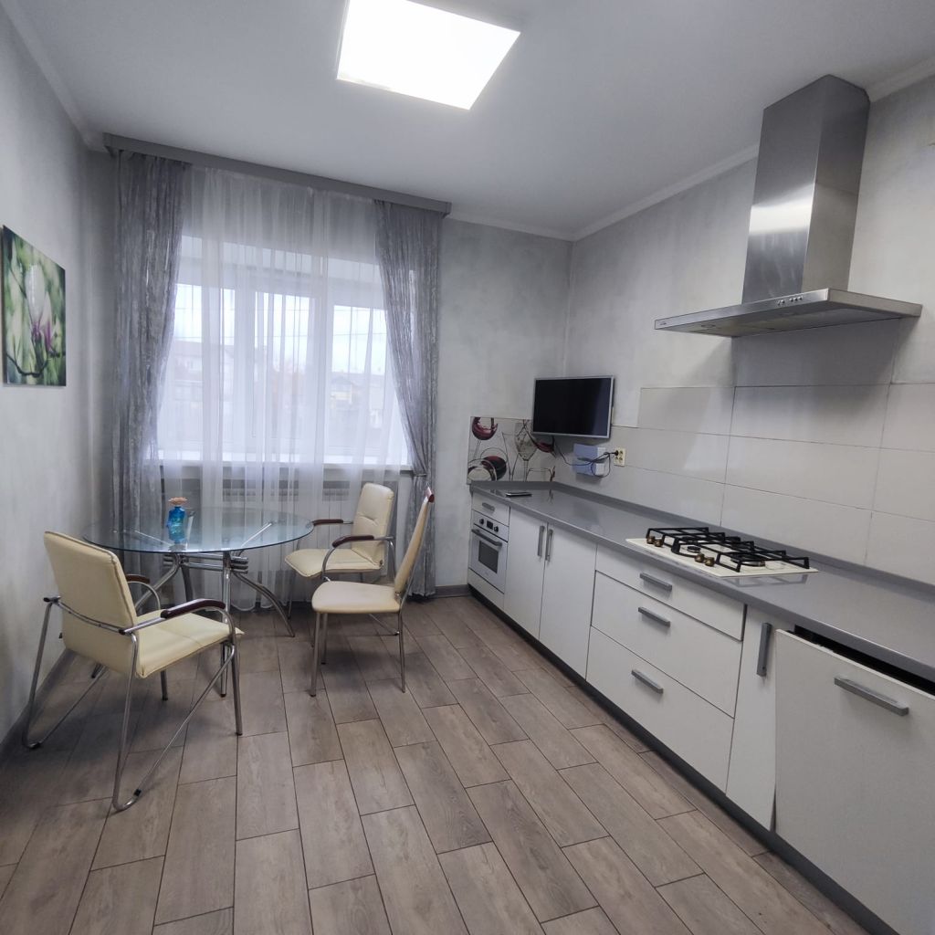 Продажа дома, 244м <sup>2</sup>, 8 сот., Полесье, 1-й Сиреневый пр-д,  8