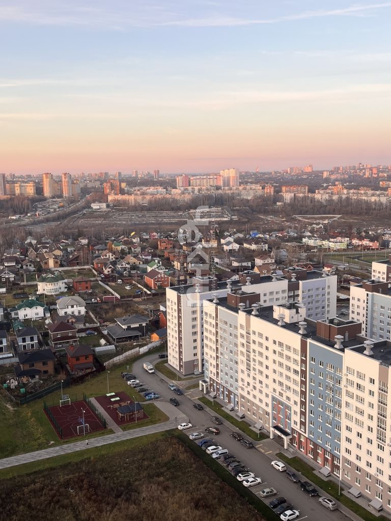 Продажа 2-комнатной квартиры, Нижний Новгород, Героев Донбасса пр-кт,  12