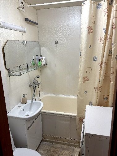 Аренда 3-комнатной квартиры, Нижний Новгород, Космонавта Комарова ул,  16А