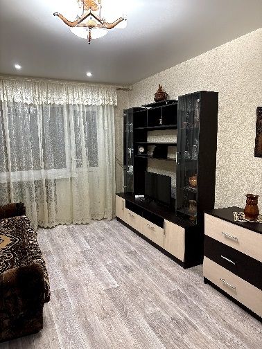 Аренда 3-комнатной квартиры, Нижний Новгород, Космонавта Комарова ул,  16А