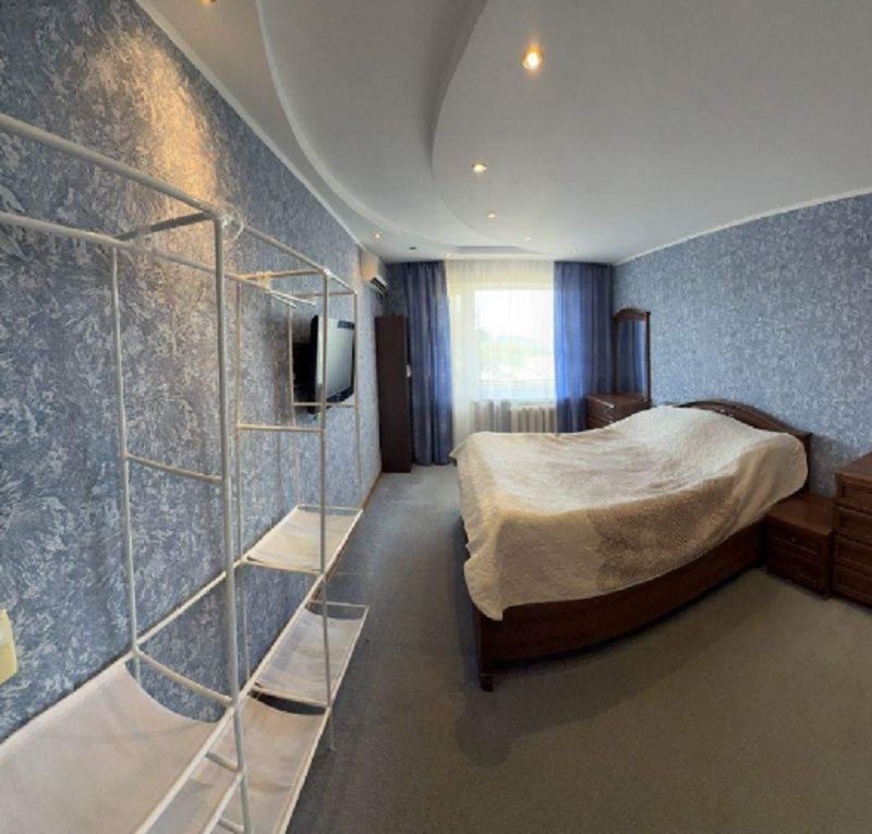 Продажа 3-комнатной квартиры, Энгельс, Энгельс-1 ул,  74