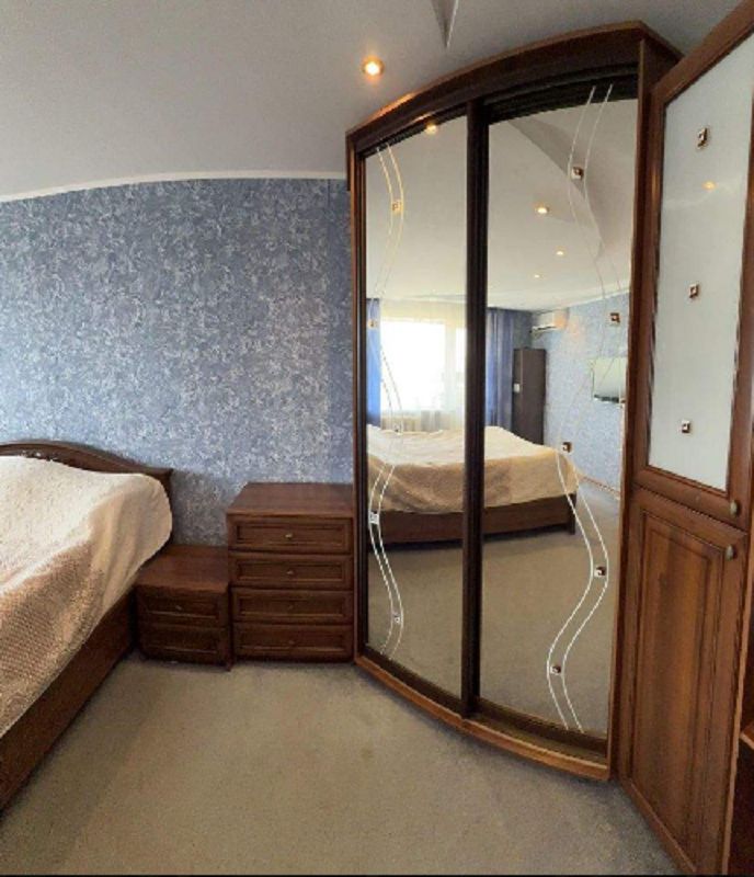 Продажа 3-комнатной квартиры, Энгельс, Энгельс-1 ул,  74