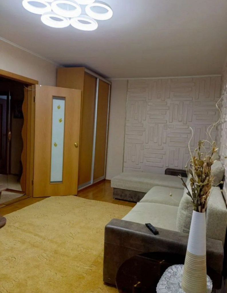 Продажа 2-комнатной квартиры, Нижний Новгород, Комсомольская пл,  10/1