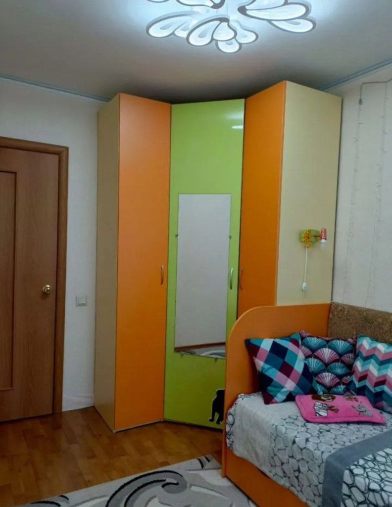 Продажа 2-комнатной квартиры, Нижний Новгород, Комсомольская пл,  10/1