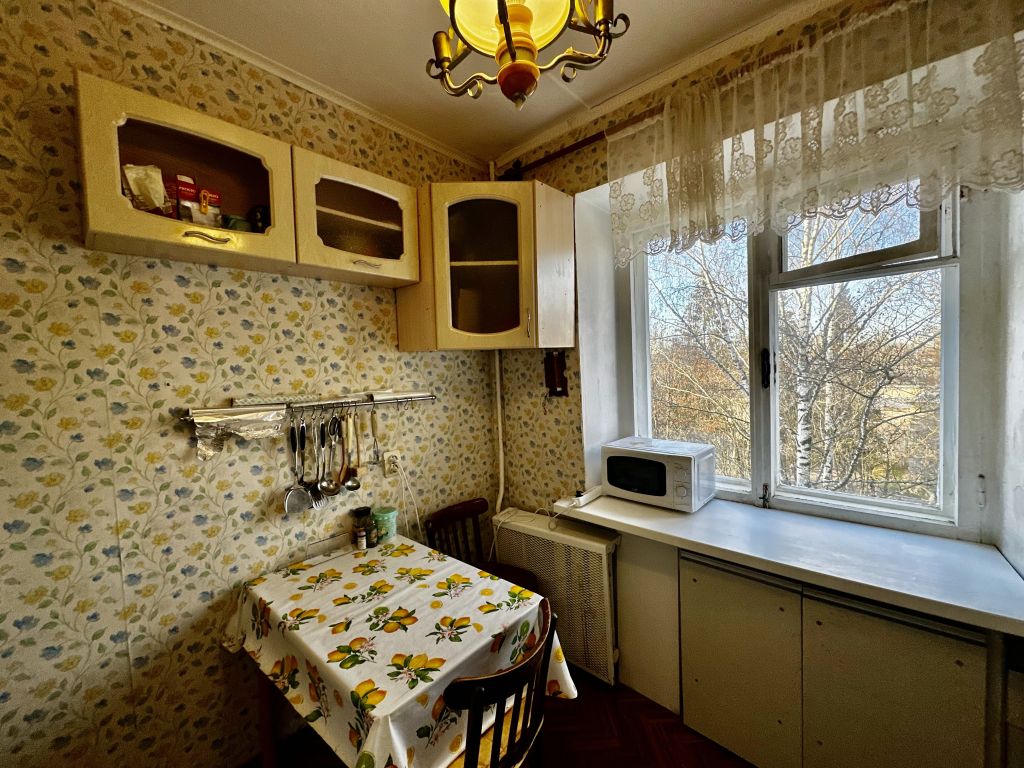 Продажа 3-комнатной квартиры, Кострома, Глазковский проезд,  6