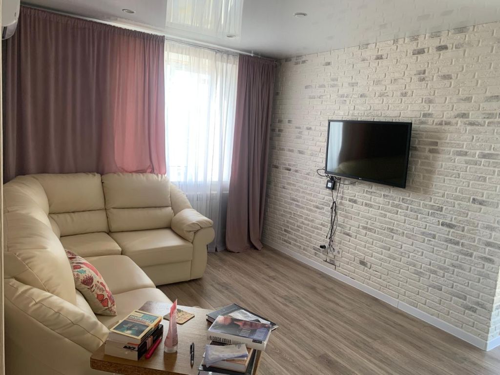 Продажа 1-комнатной квартиры, Саратов, Лисина ул,  10