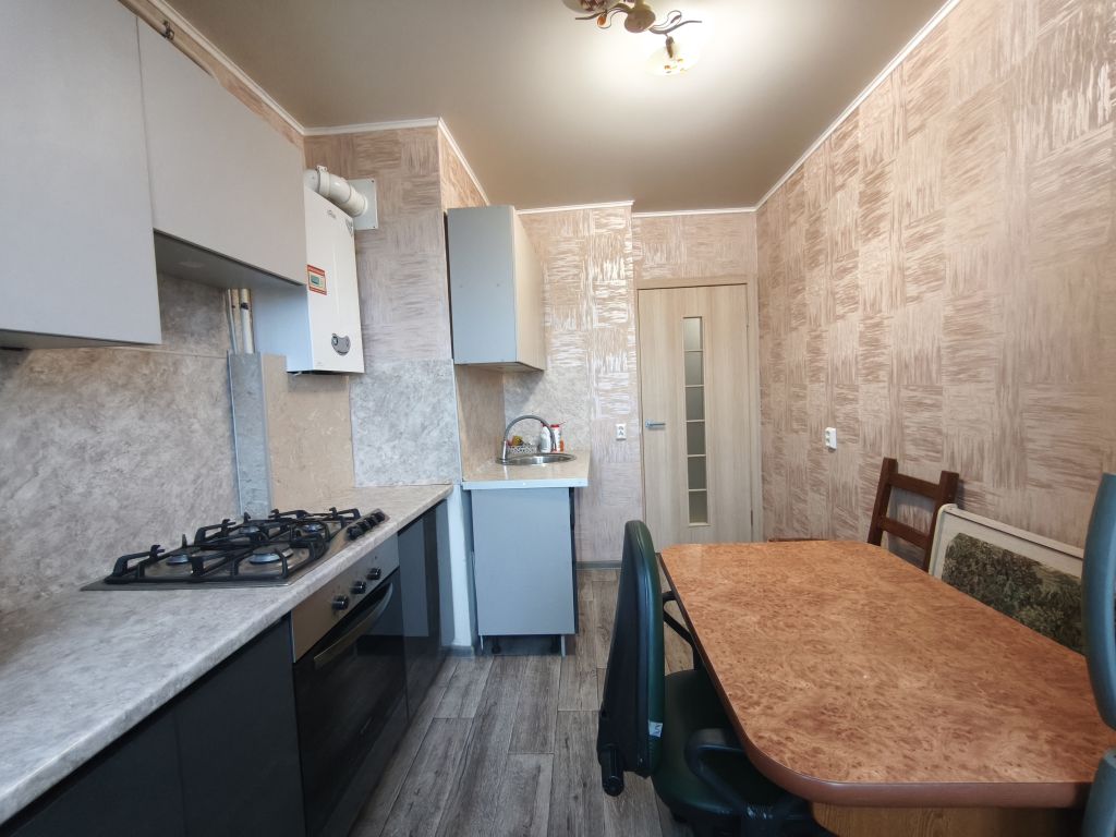 Продажа 2-комнатной квартиры, Донской, Комсомольская ул.,  19