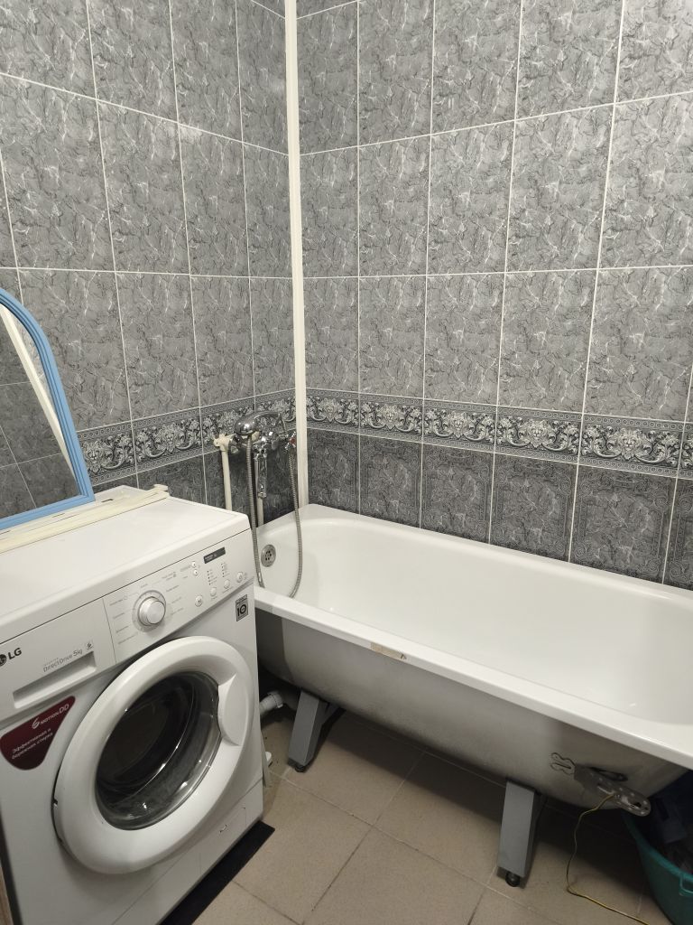 Продажа 2-комнатной квартиры, Донской, Комсомольская ул.,  19