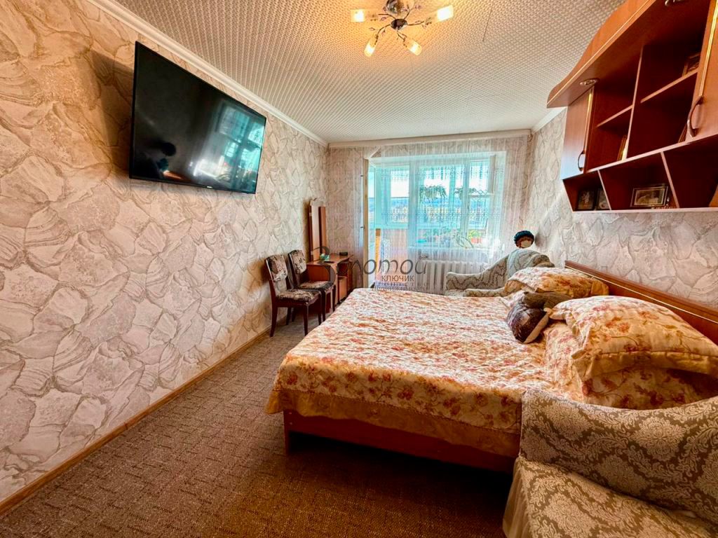 Продажа 3-комнатной квартиры, Кисловодск, Островского ул,  36