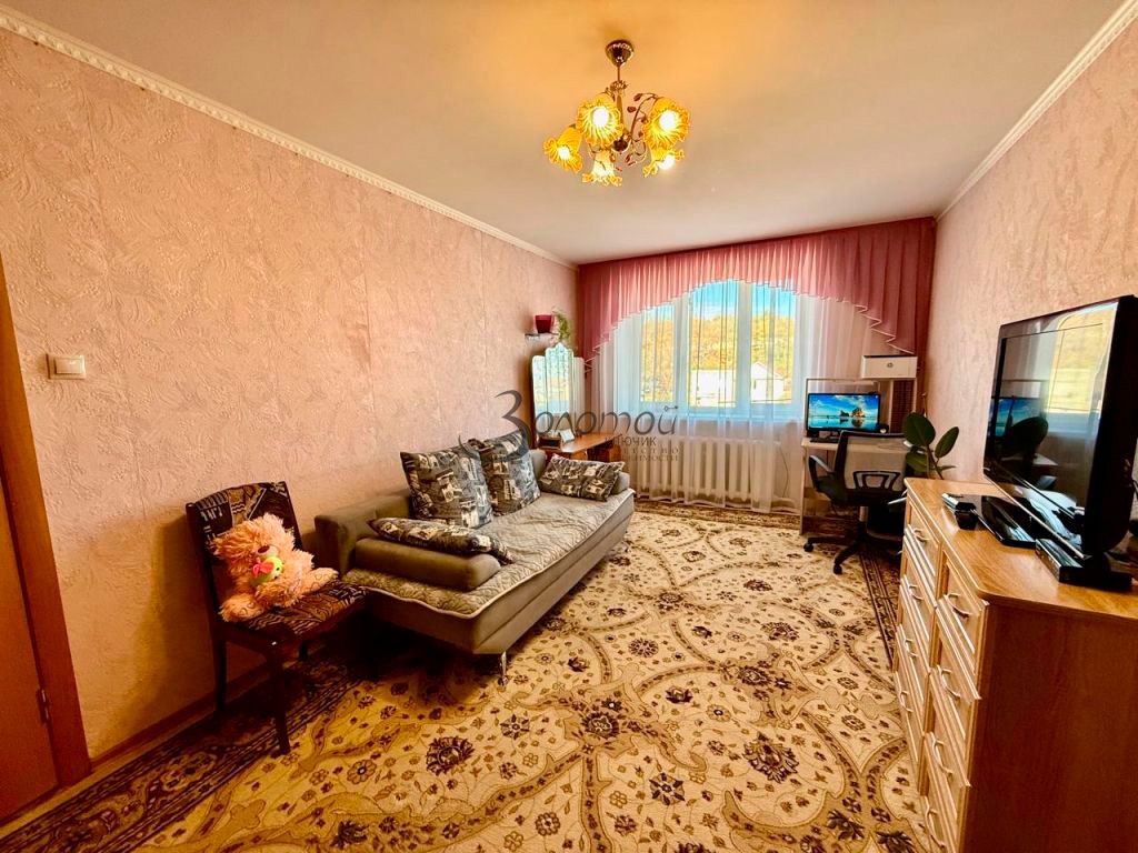 Продажа 3-комнатной квартиры, Кисловодск, Островского ул,  36