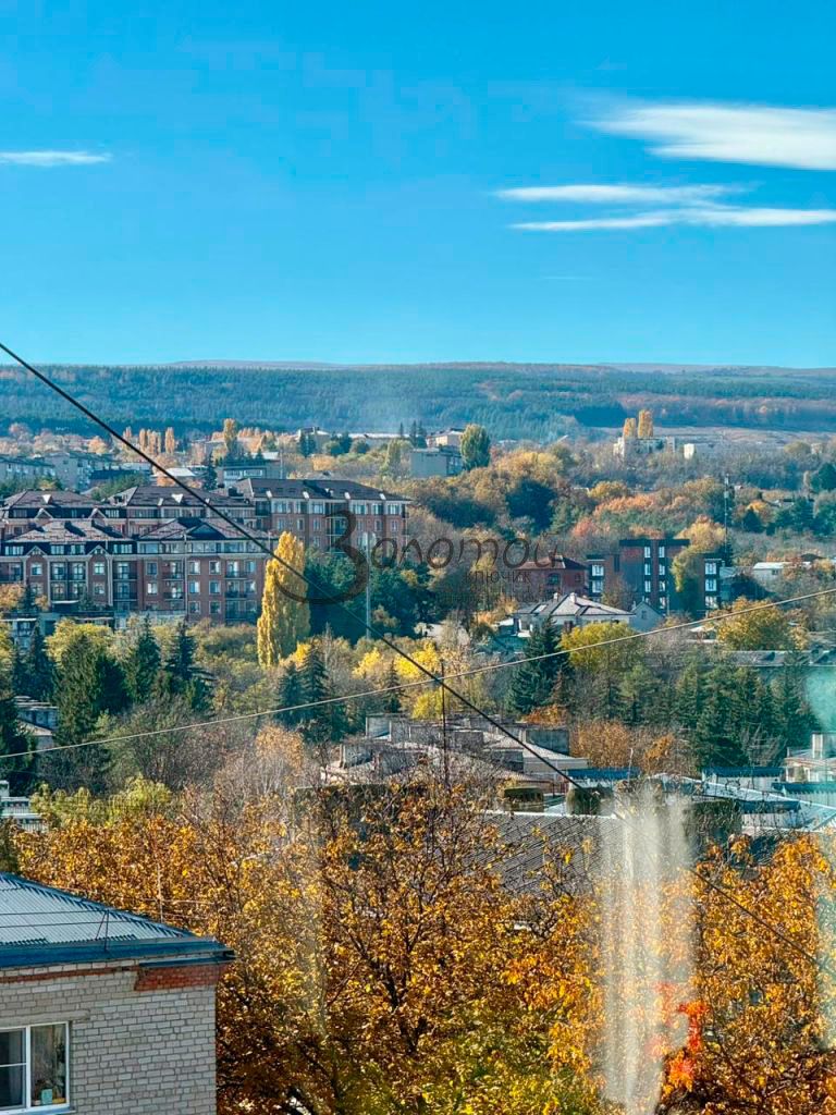 Продажа 3-комнатной квартиры, Кисловодск, Островского ул,  36