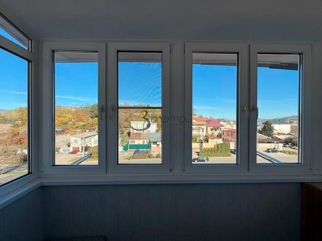 Продажа 3-комнатной квартиры, Кисловодск, Островского ул,  36