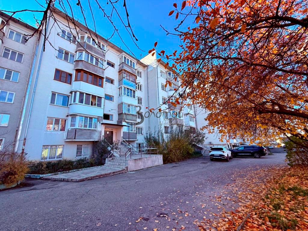 Продажа 3-комнатной квартиры, Кисловодск, Островского ул,  36