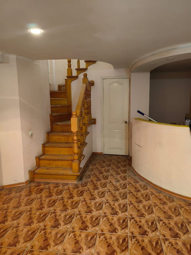 Продажа коммерческой недвижимости, 225м <sup>2</sup>, Ставрополь, Доваторцев ул,  44/2