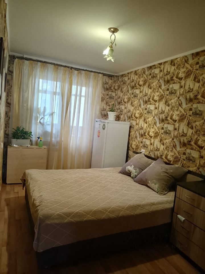 Продажа 2-комнатной квартиры, Саратов, Перспективная ул,  12А