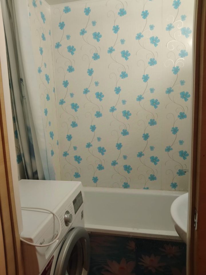 Продажа 2-комнатной квартиры, Саратов, Перспективная ул,  12А