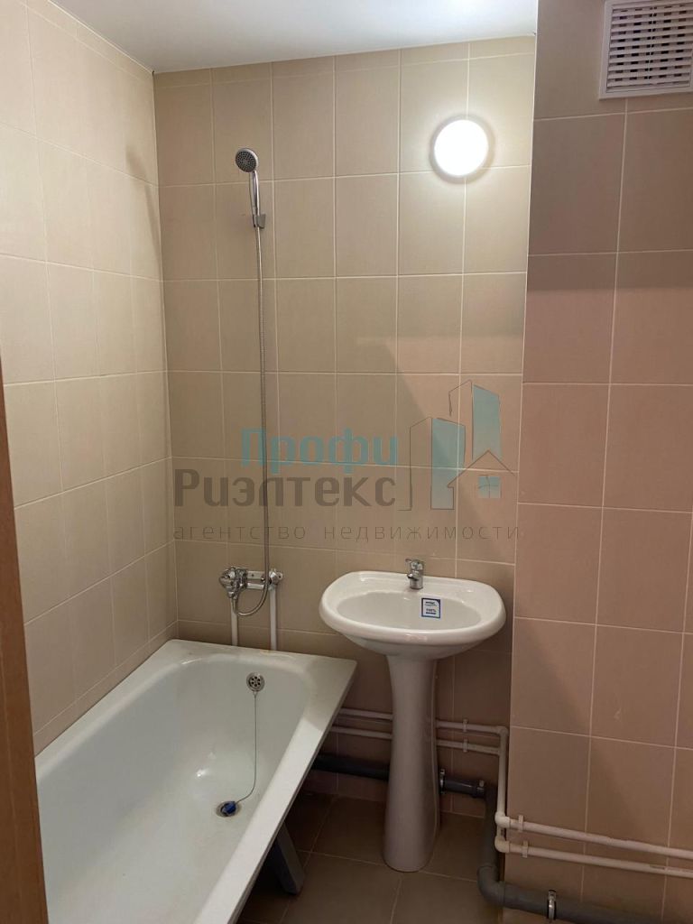 Продажа 2-комнатной квартиры, Новинки, 2-я Дорожная ул,  5