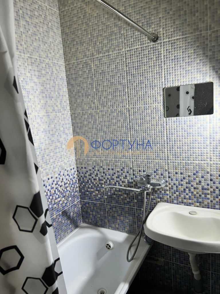 Продажа 1-комнатной квартиры, Белгород, Каштановая ул,  2