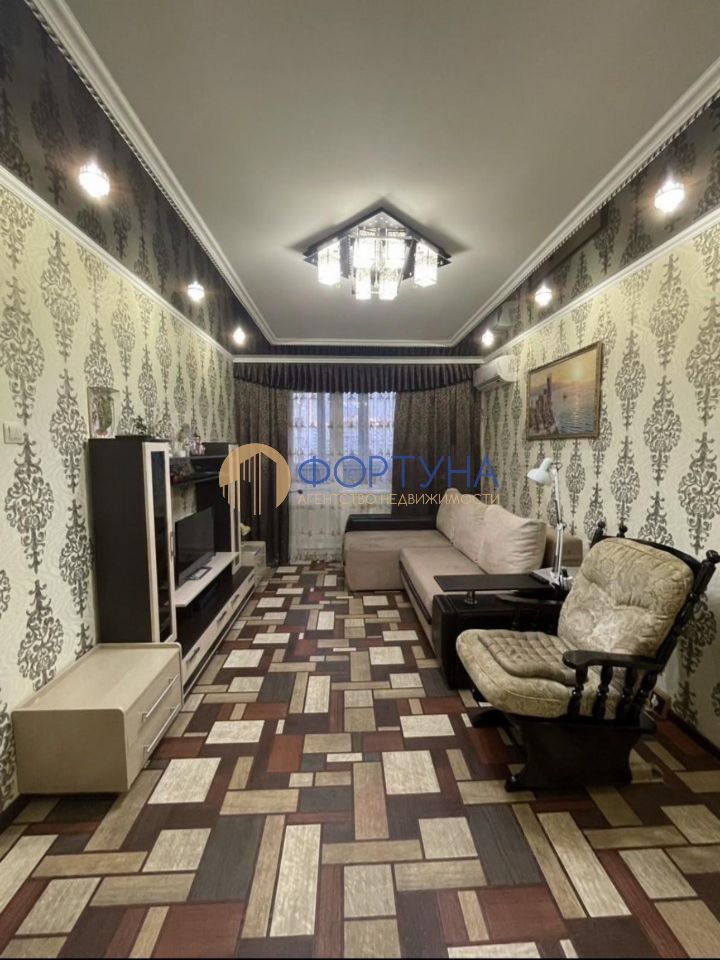 Продажа 2-комнатной квартиры, Белгород, Юности б-р,  39