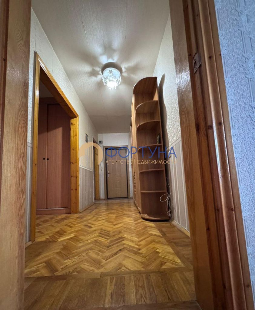 Продажа 3-комнатной квартиры, Белгород, Славы пр-кт,  6