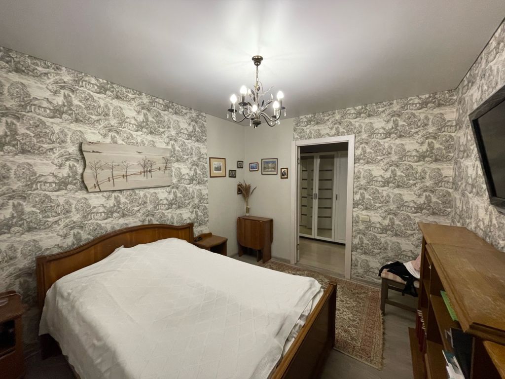 Продажа 3-комнатной квартиры, Кострома, Черноречье мкр,  37