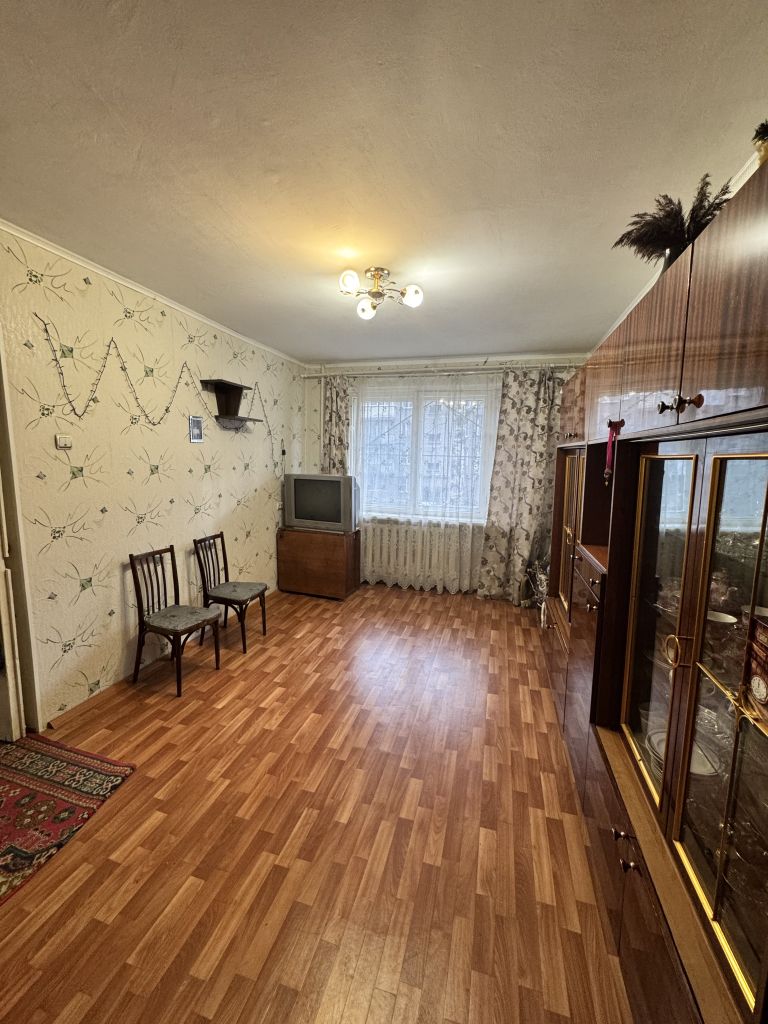 Продажа 2-комнатной квартиры, Нижний Новгород, Военных Комиссаров ул,  5