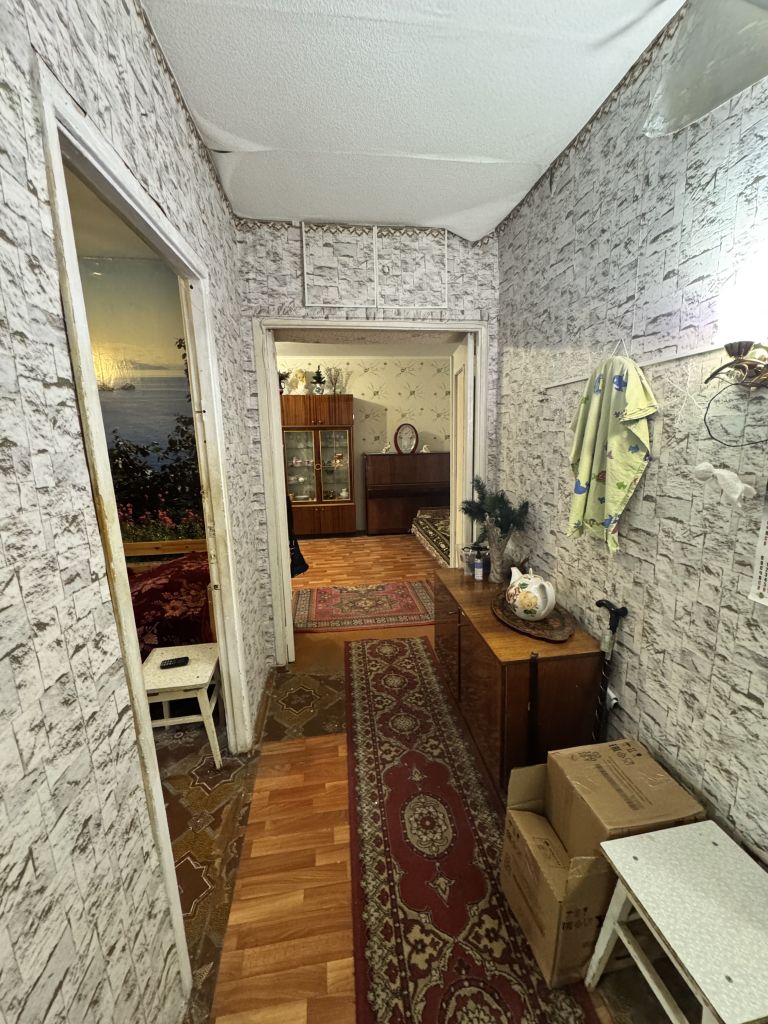 Продажа 2-комнатной квартиры, Нижний Новгород, Военных Комиссаров ул,  5