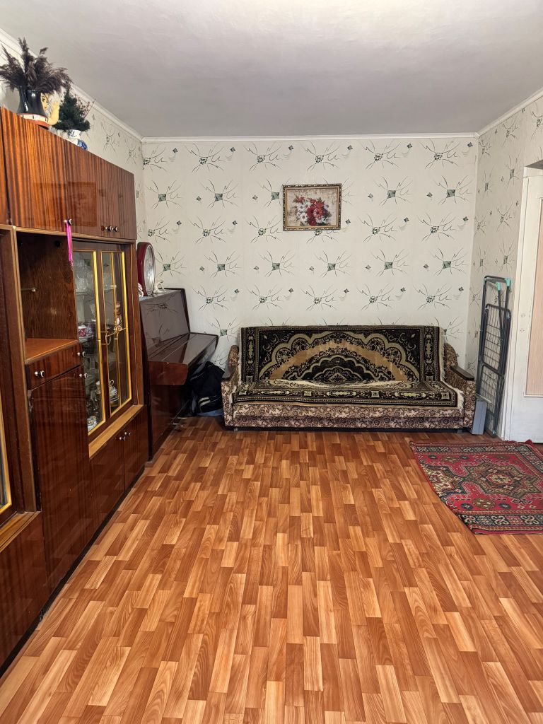 Продажа 2-комнатной квартиры, Нижний Новгород, Военных Комиссаров ул,  5