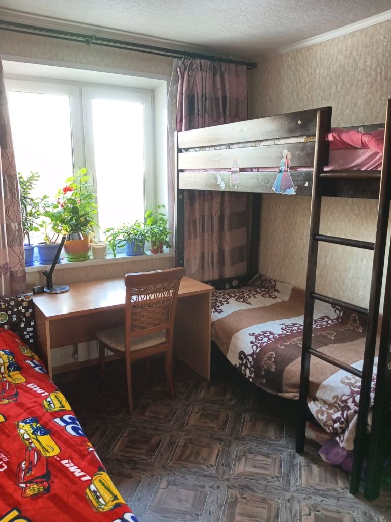 Продажа 3-комнатной квартиры, Нижний Новгород, Космическая ул,  60