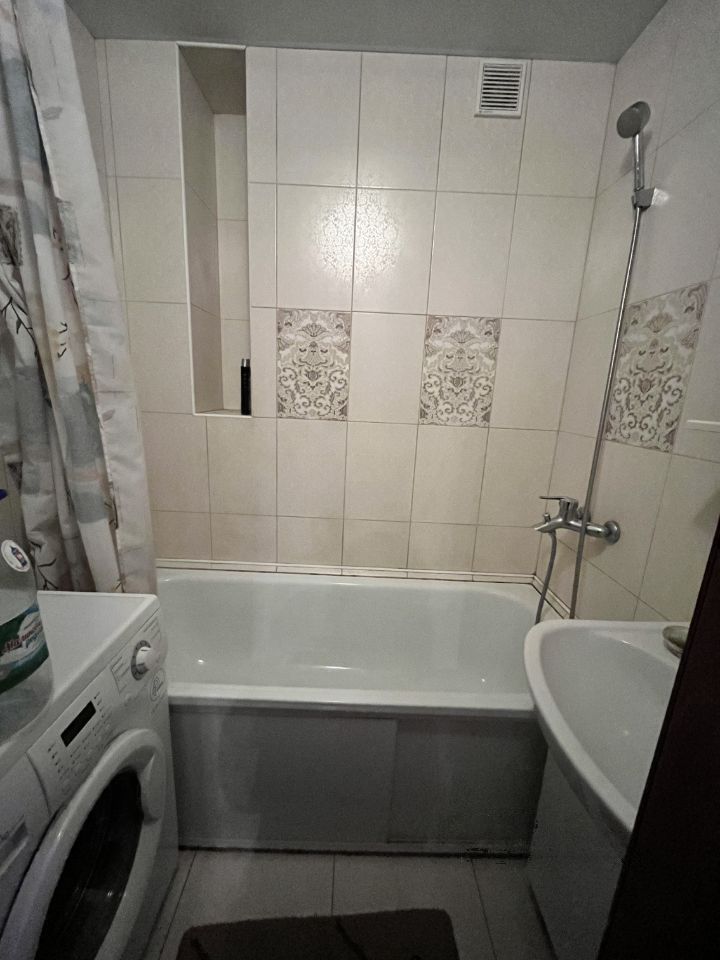 Продажа 2-комнатной квартиры, Саратов, Бульварная ул,  12