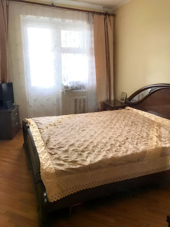 Продажа 3-комнатной квартиры, Саратов, Прокатная 4-я ул,  19