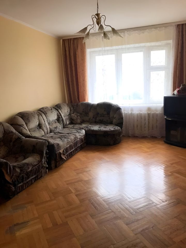 Продажа 3-комнатной квартиры, Саратов, Прокатная 4-я ул,  19