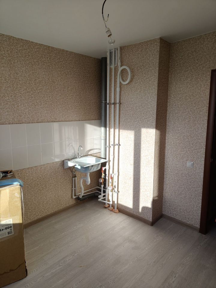 Продажа 1-комнатной квартиры, Саратов, Брянская ул,  12