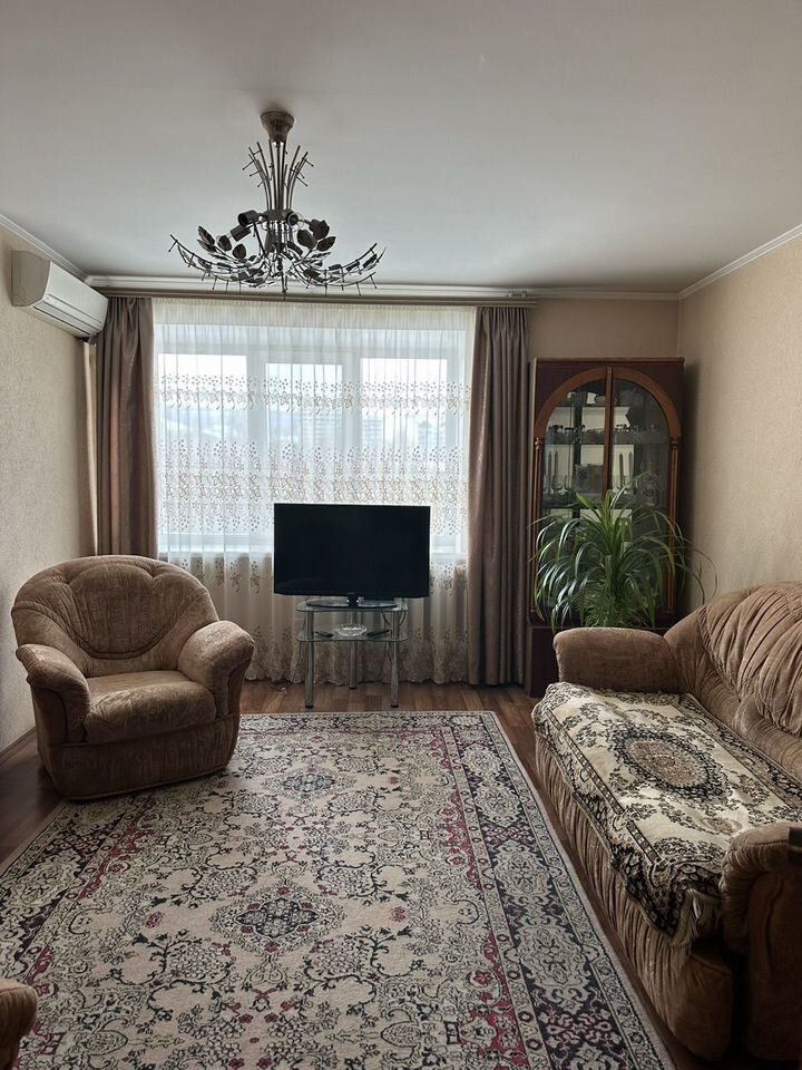 Продажа 3-комнатной квартиры, Саратов, Омская ул,  1а